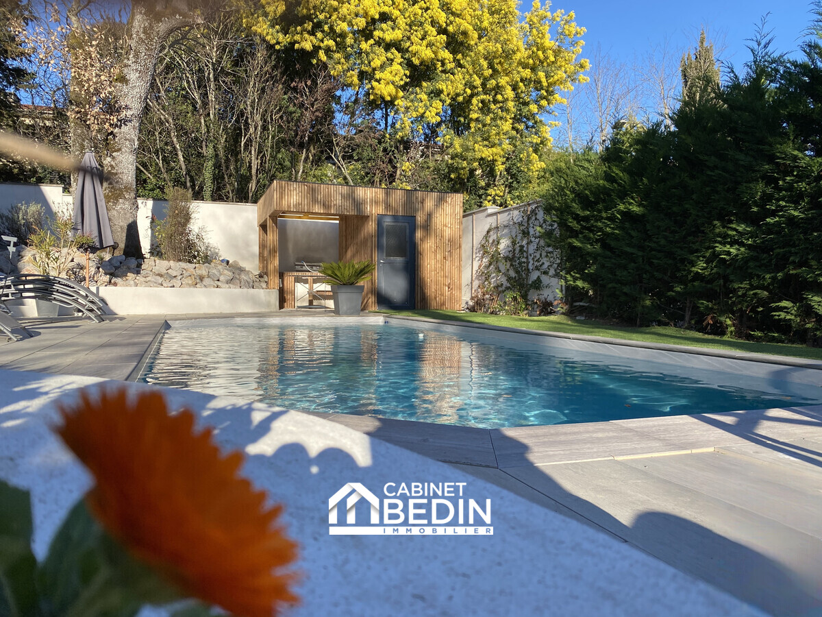 Maison 8 pièces 220 m² · à L'Union · 220 m² · 649 500 €