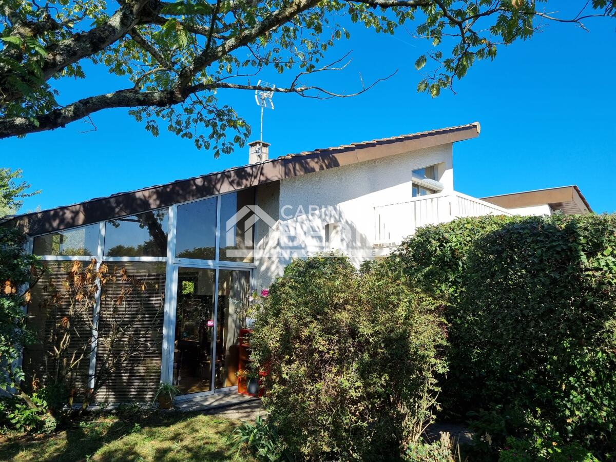 Maison A Vendre Merignac 6 pièces 3 chambres | Dans quartier résidentiel