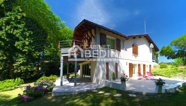Vente Maison 7 pieces Arveyres 4 chambres