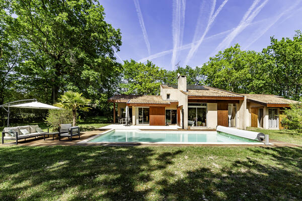 Vente Maison 10 pieces Pugnac 5 chambres