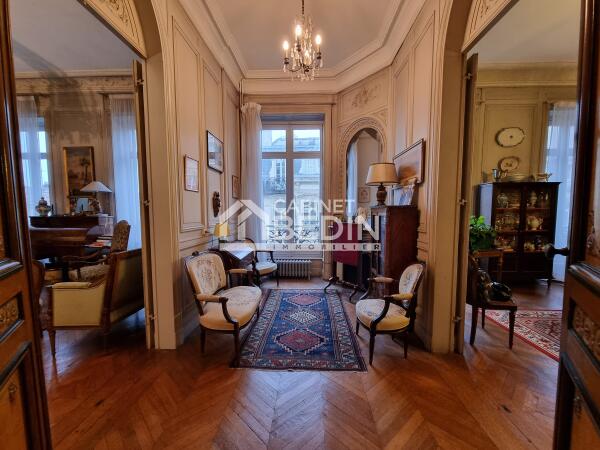 Achat Appartement 6 pieces Bordeaux 3 chambres