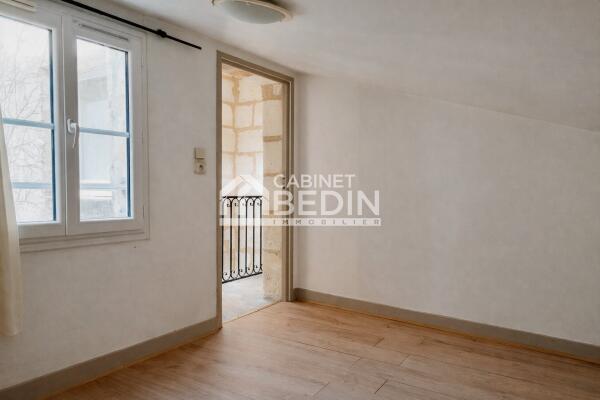 "Chambre / Bureau" 4 ème étage