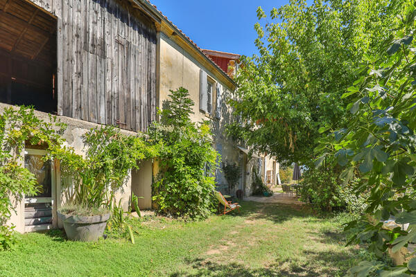 Buy House T4 Barie 2 bedrooms