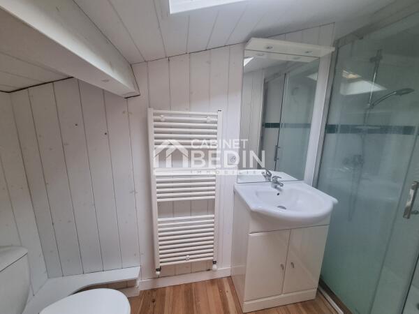 SDE et wc au 1er