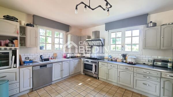 Maison Oeyreluy de type F9