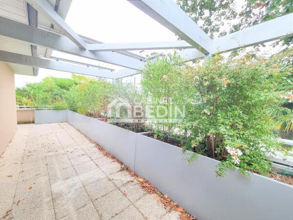 APPARTMENT GARAGE BALCON 5 CHAMBRES