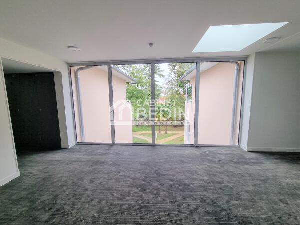 APPARTMENT GARAGE BALCON 5 CHAMBRES