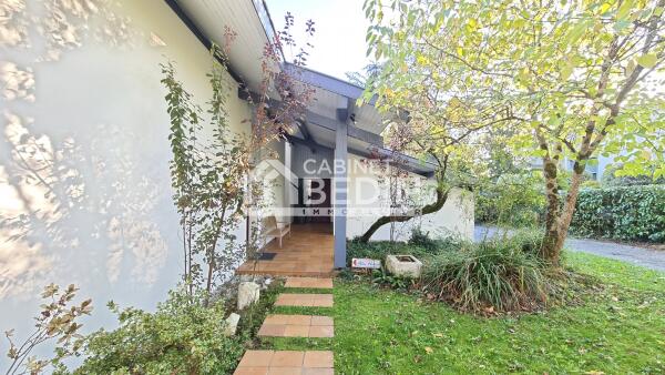 HEUGAS Maison de type F5 et apt F2