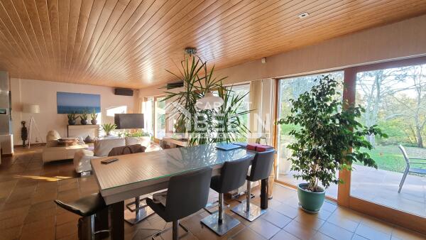 HEUGAS Maison de type F5 et apt F2