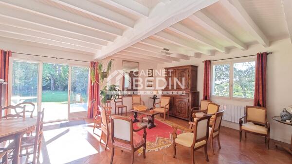 HEUGAS maison de 9 pièces