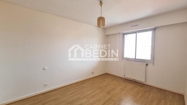 DAX centre apt de 3 pièces + garage