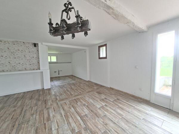 CASTELNAU CHALOSSE maison F6