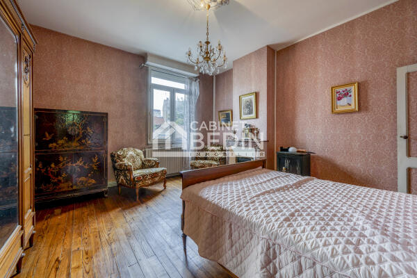 Chambre 2 avec salle d'eau