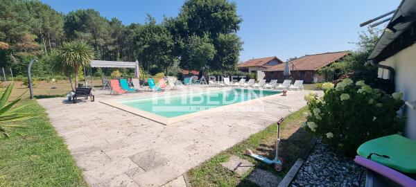Ensemble immobilier x3  Castet