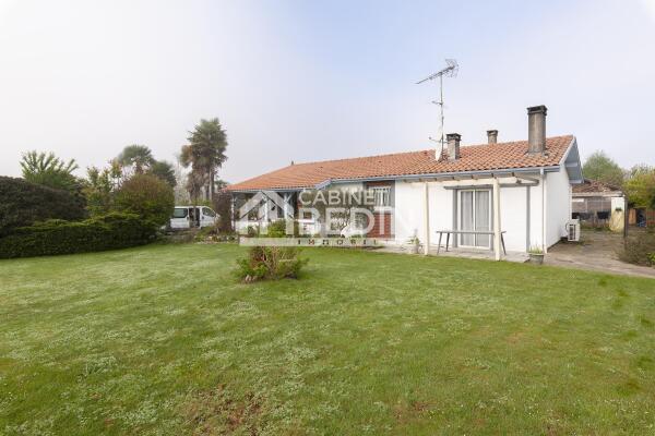 ST GEOURS  MAISON GARAGE PISCINE