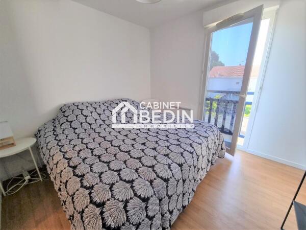 APPARTEMENT T3 terrasse parking