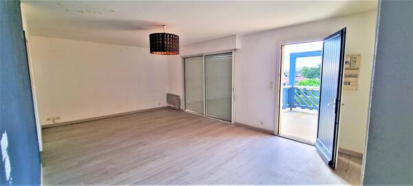 T3 PISCINE +TERRASSE SUD + PARKING