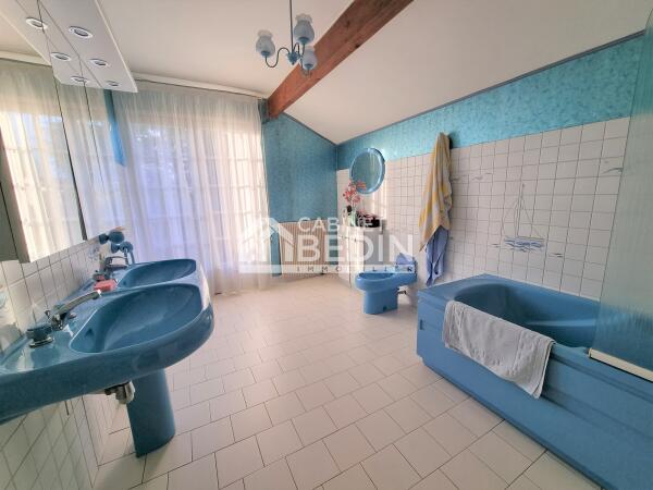 MAISON ST PAUL PISCINE GARAGE