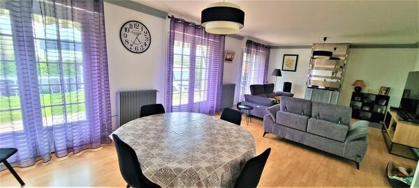 Deux logements d'habitation réunis