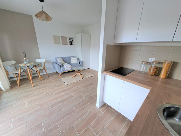 APPARTEMENT PARKING TERRASSE