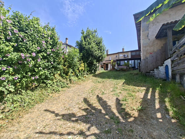 Maison 2 chambres+garage+dépendance