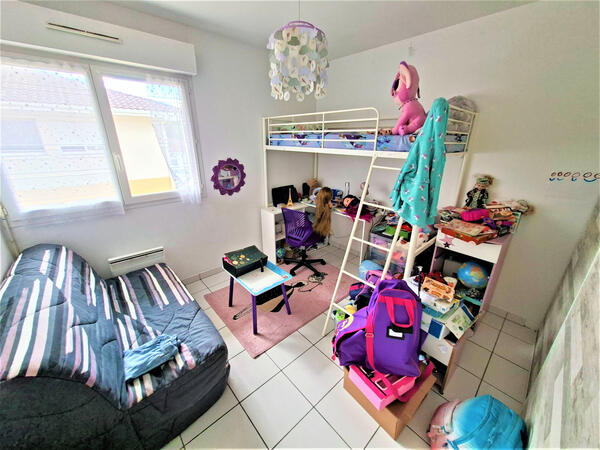 T4 moderne +terrasse+2 parking