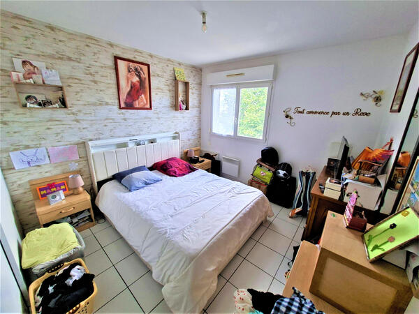 T4 moderne +terrasse+2 parking