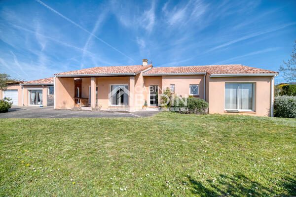 Vente Maison 6 pieces Dremil Lafage 4 chambres