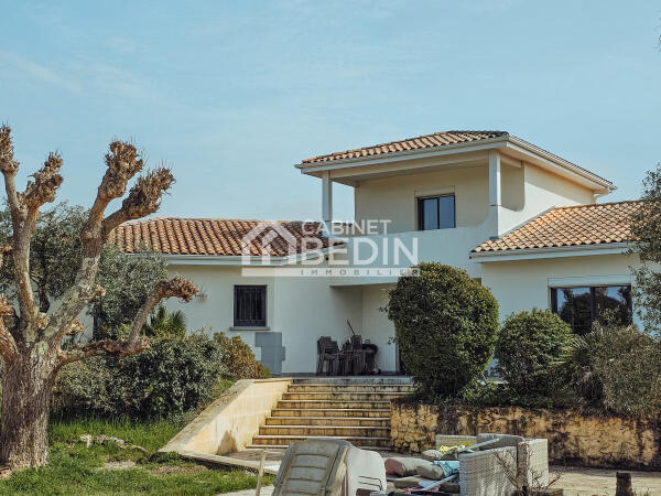 Vente Maison 9 pieces Le Haillan 4 chambres