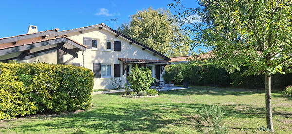 Vente Maison 7 pieces Cestas 6 chambres
