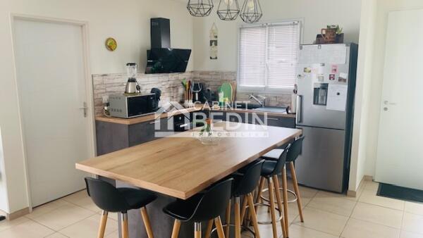 Location Maison 4 pieces Prignac Et Marcamps 3 chambres