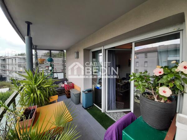 Location Bien Commercial 4 pieces Eysines 3 chambres